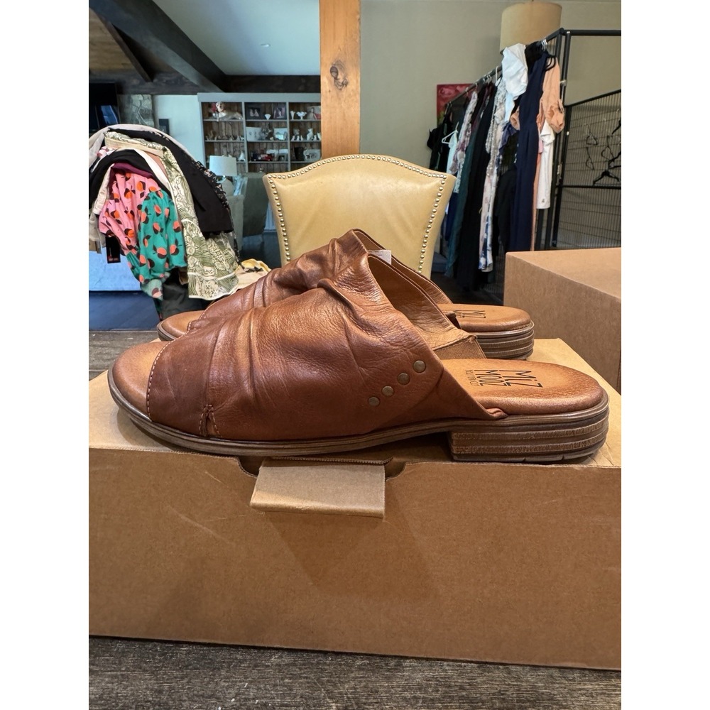 Miz Mooz Dandelion leather slide sandals in brandy Size 9 Wide - Picture 2 of 9